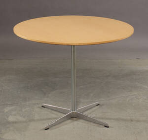 Arne Jacobsen. Cirkulært cafébord køkkenbord