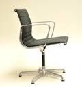 Charles Eames 1907 - 1978. Kontorstol, model EA-108