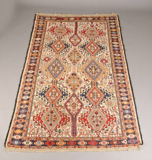 Figural persisk Ardebil Sumak kelim. 196 x 296 cm.