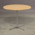 Arne Jacobsen. Cirkulært cafébord køkkenbord 