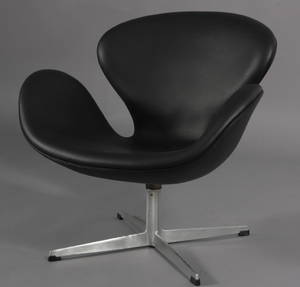 Arne Jacobsen 1902-1971. Svanen, hvilestol, model 3320