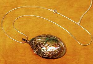 HALSKEDJA SILVER 925, SILVERDEKOR PÅ PALLASNÄCKA, NYSKICK, LÄ KEDJA CA 40 CM