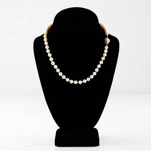 Collier odlade saltvattenspärlor