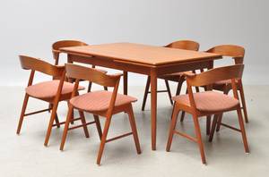 Kai Kristiansen f. 1929. Sæt på seks stole i teak samt dansk møbelproducent. Spisebord med hollandsk udtræk 6