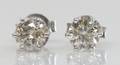 Par brillantørestikker, ca. 0.72 ct. 2