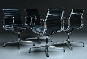 Charles Eames. Sæt på fire armstole, model EA-107 Full Leather 4
