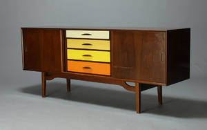 Dansk møbelproducent. Skænk