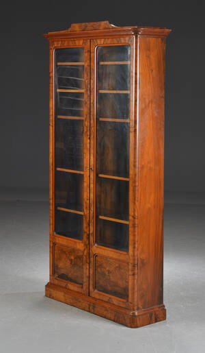 Bogskab af mahogni. 1800-tallet.