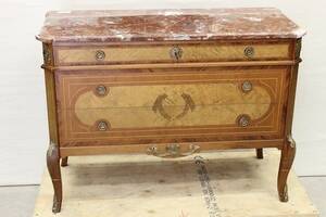 Marmorbyrå Gustavianskstil