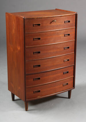 Dansk møbelproducent. Kommode af teaktræ