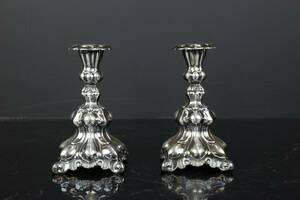 LJUSSTAKAR, ett par, silver, rokokostil