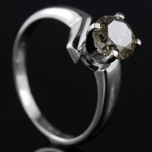 Solitaire ring ca. 1.30 ct.