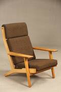 Hans J. Wegner. Lænestol model GE 290A