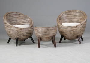 Hvilestole og bord i bambus 3