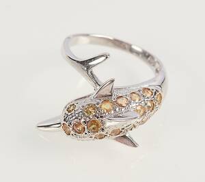 RING, sterlingsilver, med 18 st safirer.