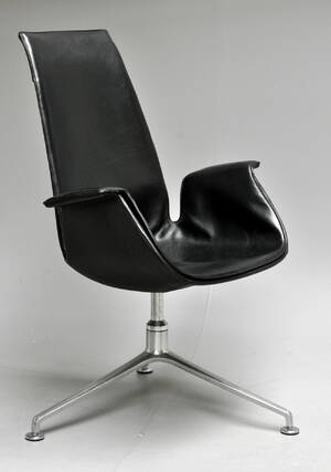 Preben Fabricius  Jørgen Kastholm. Tulip lounge chair.