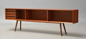 Dansk møbelproducent. Åben skænk i teak. L. 200 cm
