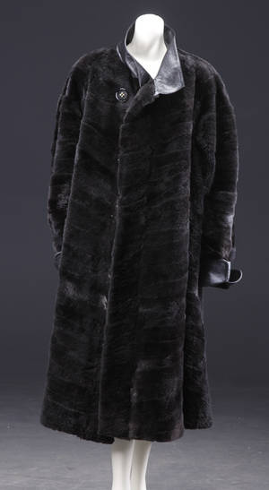 Dame kaninpelsfrakke. Str. L