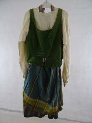 Jämtländsk folkdräkt. H23