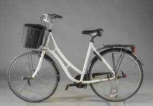 MBK, damecykel.  Denne vare er sat til omsalg under nyt varenummer 4157419