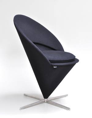 Verner Panton 1926 - 1998. Kræmmerhusstol  Cone chair