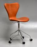 Arne Jacobsen. Kontorstol, Syveren, Vacona anilin læder