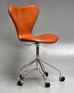 Arne Jacobsen. Kontorstol, Syveren, Vacona anilin læder