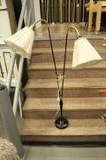Golvlampa, 2-armad