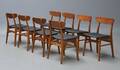 Farstrup. Et sæt på otte stole af teak. 8