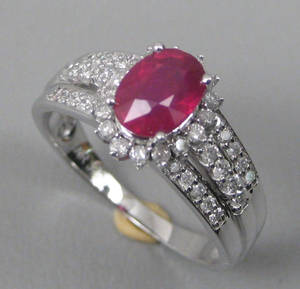 Rubin- og brillantring