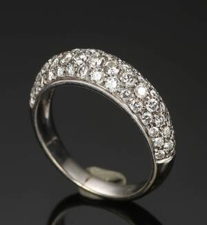Brillantring af 18 kt hvidguld, ca. 0.87 ct.