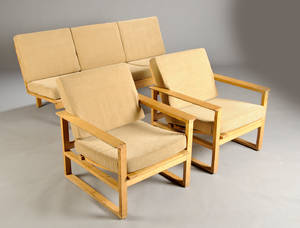 Børge Mogensen 1914-1972. To pers. sofa samt to slædestole 3