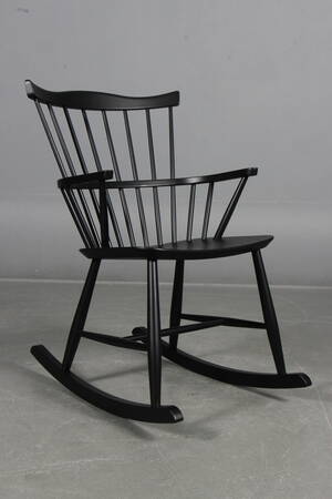 Børge Mogensen. Gyngestol model J52G, sort.