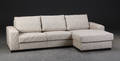 Moderne 3-personers sofa med chaiselong. Model Julia ecru