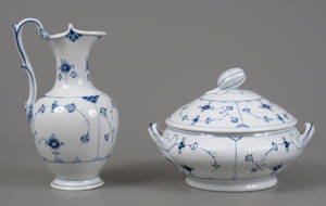 BG. Musselmalet chokoladekande samt terrin 2