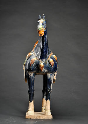 Orientalsk figur i form af hest, 2000-tallet
