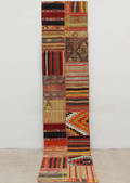 Gallerimatta, handsydd patchwork. 392 x 80.