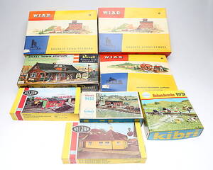 SAMLING, hus samt byggdnader till modelljärnväg.