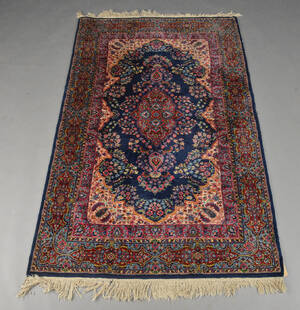 Orientalsk tæppe, 188 x 123 cm Denne vare er sat til omsalg under nyt varenummer 4523215