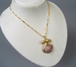 Diamant vedhæng af 9 kt