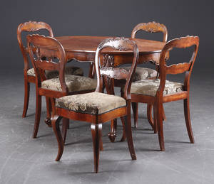 Nyrokoko salonbord samt fem stole, mahogni. Danmark, 1800-tallets slutning. 6