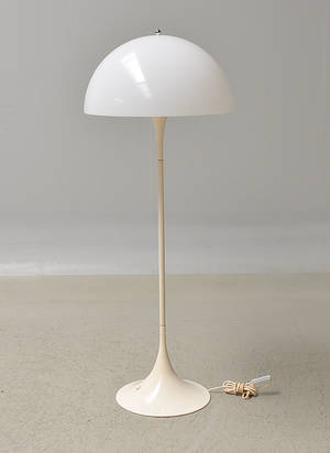 Verner Panton 1926-1998. Panthella standerlampe