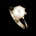 Ring 18 k vitguld odlad pärla