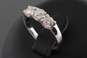 Brilliant-cut Trilogy diamond ring, approx. 0.98ct