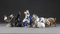 Samling figurer af porcelæn og stentøj. BG. 7