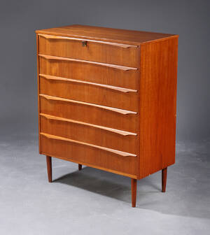 Dansk møbelproducent, kommode af teak, 1960erne Denne vare er sat til omsalg under nyt varenummer 4966595
