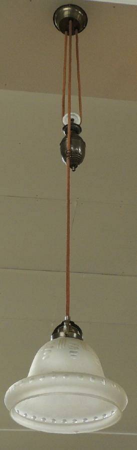 Taklampa Hissfunktion