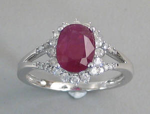 Rubin- og brillantring
