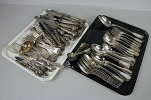 BRICKOR, 2 st, med nysilverbestick