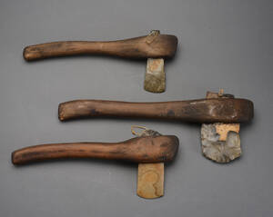 Tre stenøkser, 1900-tallet.  3 